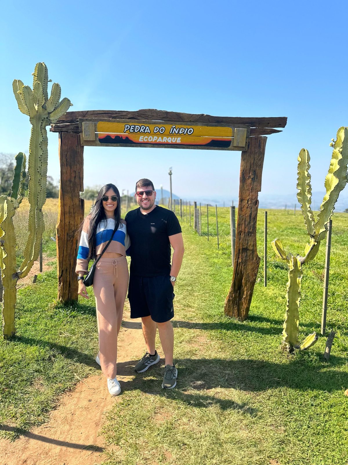 Giulia e Marcel em uma viagem