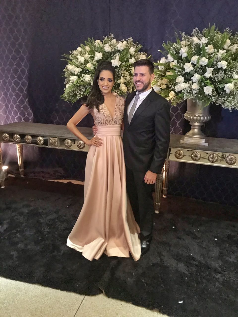 Giulia e Marcel em uma celebração